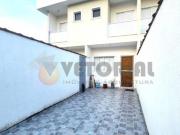 Sobrado à venda em Caraguatatuba, Massaguaçu, com 3...