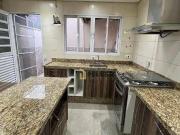 Sobrado à venda em condomínio fechado | 86m² | 2...