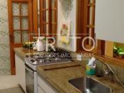 Sobrado a venda em condomínio fechado à venda em...