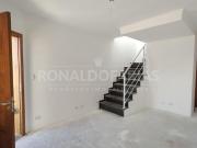 Sobrado a venda em condominio fechado com 03 dormitorios...