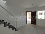 Sobrado a venda em condominio fechado com 03 dormitorios...