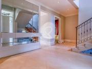 Sobrado à Venda em Condomínio Fechado | Sítios de...