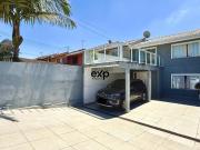 Sobrado à venda em Curitiba no bairro Xaxim