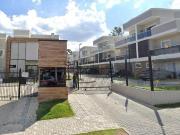 Sobrado à venda em Curitiba, Uberaba, com 3 quartos, 109m²