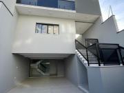 Sobrado à Venda em Guarulhos: 2 Dorms, 196m²,...