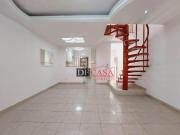 Sobrado à Venda em Itaquera. 3 dormitórios. São Paulo/SP