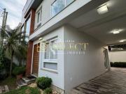 Sobrado à venda em Mont Serrat, Canoas Mobiliado e Usado