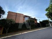 Sobrado à venda em região nobre com 4 Quartos e 6 Vagas,...