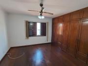 SOBRADO A VENDA EM RUA COM CANCELA PROXIMO DO METRO VILA...