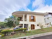 Sobrado à venda em Valinhos, Chácaras Silvania, com 4...