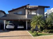 Sobrado à venda em Valinhos, Santa Cruz, com 3 suítes,...