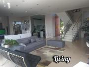 Casa à Venda no Condomínio Terras de São Francisco em...