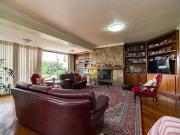 Sobrado à venda na Vila Romana cim 4 quartos, sendo 3...