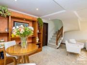 Sobrado a venda no Água Verde, 4 dormitórios, 2 suítes,...