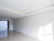 SOBRADO A VENDA NO BAIRRO NOVO MUNDO COM AMPLO QUINTAL...