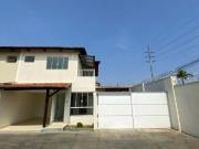 Sobrado à venda no bairro Parque Anhangüera em Goiânia/GO Sobrado à venda no bairro Parque Anhangüera em Goiânia/GO