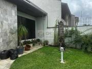 Sobrado à venda no bairro São Lourenço Curitiba/PR