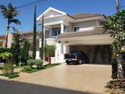 Sobrado à venda no condomínio Damha II, com 03 suítes e...