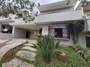 Sobrado à Venda no Condomínio Residencial Paineiras em...