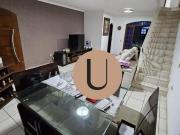 Sobrado com 3 dormitórios à venda, 325 m² por R$...