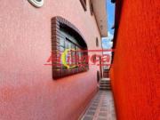 SOBRADO À VENDA NO PARQUE SANTO ANTONIO