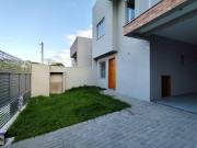 Sobrado à venda no São Braz, com 03 dormitórios sendo 01...