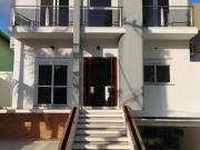 Sobrado Alto Padrão em Condomínio fechado com 04...