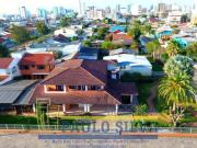 Sobrado alto padrão, esquina, 510,21m², em terreno com...