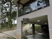 Sobrado Alto Padrão no Centro de Quatro Barras