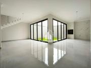 Sobrado Alto Padrão no Condomínio Castel Di Treviso no...