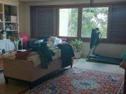 Sobrado amplo com 03 dormitórios, sendo 01 suíte, área...