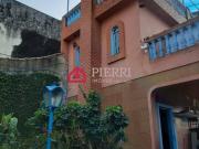 Sobrado ampo com quintal, lareira, jardim a venda no Jaraguá