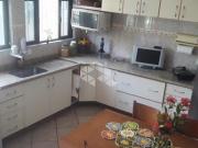 Sobrado arborizado de 90m² de esquina localizado no Jova...