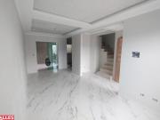 Sobrado CIC: 3 qts/suíte/2 3 gar/churras. Use...