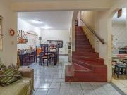 Sobrado Colonial com 7 Quartos, 3 Suítes, 6 Vagas de...