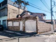 Sobrado com 03 Quartos Sendo 01 Suíte E Uma Edícula