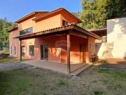 Sobrado com 03 suítes no bairro Itaoca localizado em...