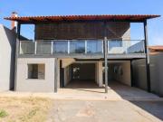 Sobrado com 04 quartos à venda, 244 m² por R$ 700.000...