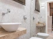 SOBRADO COM 04 QUARTOs NO CONDOMINIO J. A. RAMALHO