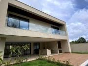 Sobrado com 04 suítes à venda, de 480m², R$ 6.250.000 no...