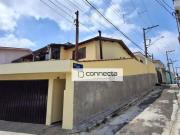 Sobrado com 150 metros quadrados, 03 dormitórios, 03...