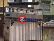 Sobrado com 182m² de área construída à venda, Vila...