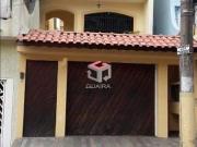 Sobrado com 201 m² localizado no Bairro Campestre em...