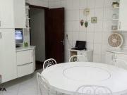 Sobrado com 240m², Mirandópolis São Paulo SP