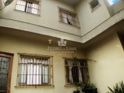 Sobrado com 2 casas e 1 Salão comercial e 2 vagas no...
