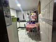 Sobrado com 2 dormitórios à venda, 82 m² por R$...
