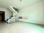 Sobrado com 2 dormitórios à venda, 109 m² por R$...