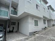 Sobrado com 2 dormitórios à venda, 120 m² por R$...