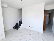 Sobrado com 2 dormitórios à venda, 130 m² por R$...
