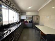 Sobrado com 2 dormitórios à venda, 150 m² por R$...